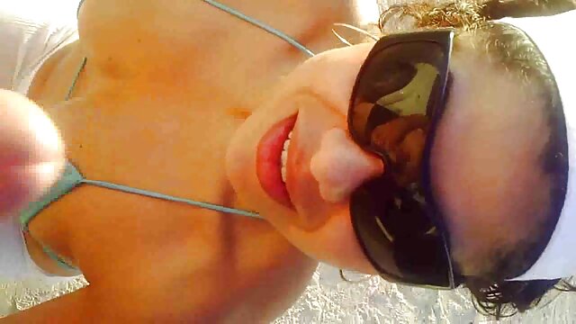 その男はバスルームの女の子を癌で公衆に引き裂いた。 エッチ 動画 女の子 用